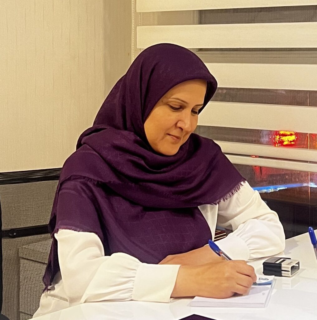 دکتر بهناز هاشمیان